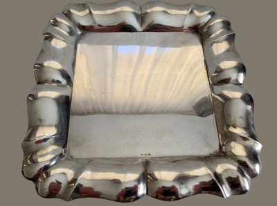 Otto Prutscher (1880-1949) 800er Silber Servier Tablett / Tableau ("Tablett mit Knochenrand") Ausführung Alexander Sturm Wien um 1930